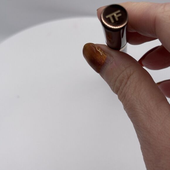 Tom Ford Eye Defining Pen Stylo Definition Regard 01 DEEPER 0.03 floz /8ml New - Picture 2 of 7